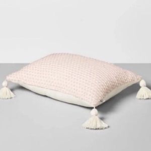 Hearth &amp; Hand | Accents | New Hearth And Hand Tassel Throw Pillow ...